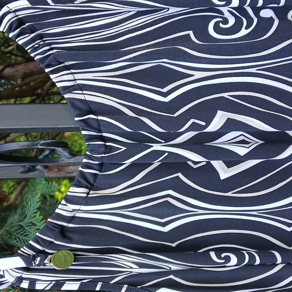 White House Black Market Blue and White Spaghetti Strap Sundress Sz Medium - Picture 13 of 13